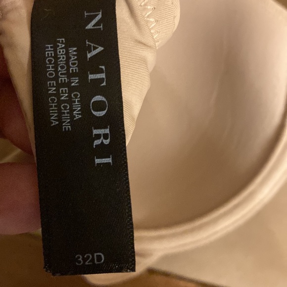 Natori bra‎ 32D - Picture 4 of 4